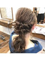ナロー(NALLOW Bead's) *ヘアセット*ローシニョン* パールベージュ*