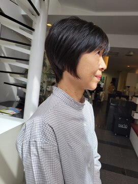 榮美容室 本店 ナチュラルショート