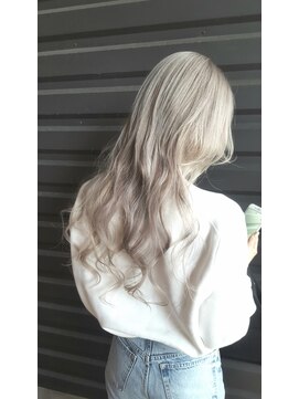 ロフト プロデュースドバイウシワカマル(loft produced by ushiwakamaru) ホワイトグレージュ