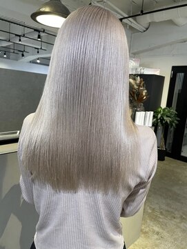 メリー オオサカ(Merly Osaka) ダメージをあまり感じさせない超ハイトーン_white ash_