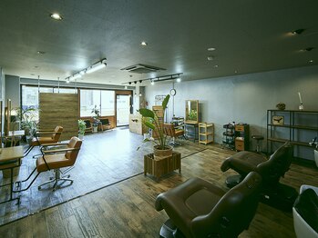 スカイフィールドヘアー(SKY FIELD HAIR)の写真/【古淵駅2分】メンズ特化◇<SKY FIELD HAIR>で貴方だけの"かっこいい"が見つかる！大型店が苦手な方にも◎