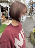 ブリーチなしミルクティーブラウン前下がりボブぱつっとボブ韓国