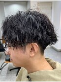 波巻きスパイラルパーマシャドウパーマメンズ刈り上げ緩め30代