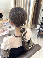 フゥカ 類家店(fuka)&nbsp;後ろ姿が映える！ゆるふわ編みおろし【八戸 類家】