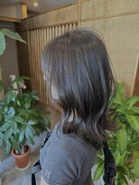 トゥーリ 大野城下大利店(tuuli)&nbsp;透明感カラー×柔らか巻き髪。髪質改善でツヤ感