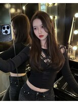 イェンホン 艶紅(Yan Hong 艶紅)&nbsp;【#新宿美容室#ワンホンメイク#羽エクステ#ヘアアレンジ】