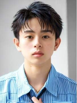 オーシャントーキョー サニー 原宿(OCEAN TOKYO Sunny) スパイキーショートベリーショートフェザーパーマセンターパート