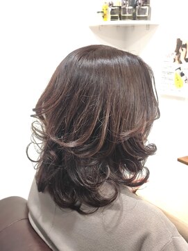 ヘアー グリーン(hair green) 40代50代60代/巻き髪/ウルフレイヤー/レイヤーカット