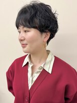 モリオ(morio)&nbsp;【morio浦和 安齋】刈り上げショートパーマメンズライクショート