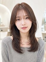 オンフ(ONFFO)&nbsp;ブラウンベージュ 韓国風レイヤーカット 顔周りレイヤー 美髪