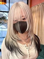 テラ 仙台(Tera)&nbsp;121. ホワイトブロンド/レイヤーカット/黒髪/顔周り