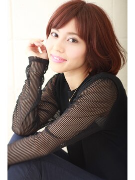 オーロ(ORO) くびれ×カールで作るボブ