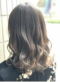 ハイトーングレージュ