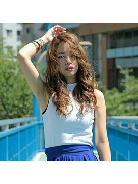 カドル(CUDDLE) エアリー感溢れる無造作ヘア