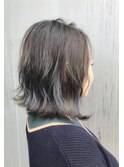 オリーブグレー切りっぱなしボブ