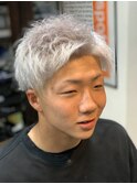 シルバーアップバングスタイル