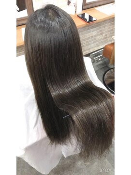 メルティエ(Mertie) アッシュベージュ艶髪【髪質改善　錦糸町】