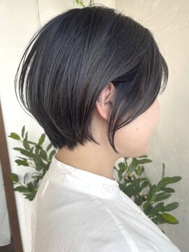 トレヘアー(tRe hair) ネイビーショート