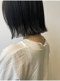 20代30代/大人可愛い/外ハネボブ/ブルーブラック/透明感
