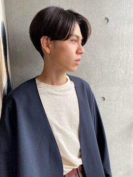 アリスバイアフロート 自由が丘(ALICe by AFLOAT) 前下がりナチュラルトランクスヘア　刈り上げセンターパート