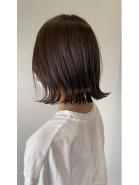 エトランジェ(Etrange) ナチュラルボブ/外ハネボブ