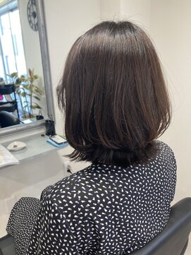 ガーベラ(gerbera) くびれレイヤーカット♪