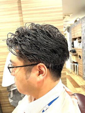 銀座マツナガ 神田店 ビジネスマンナチュラルパーマツーブロック大人