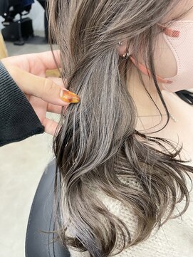 エヌ(N) インナーホワイトグレー