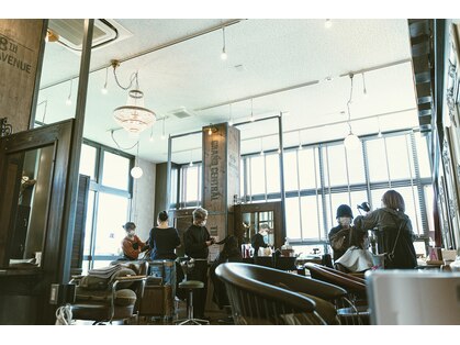 ヘアーラウンジ スリービー (HAIR LOUNGE THREE BEE)の写真