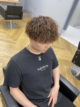 アレス バイ シカ 神戸三宮元町店(ALLES by Cica) ツイストスパイラル縦落ちパーマ