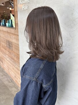 ルームスヘアー(Rooms Hair) 透明感グレージュと軽めレイヤー