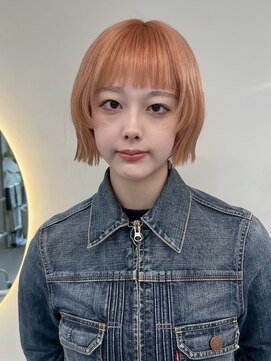 ソル バロール 表参道(SOL .valor) ショートヘアタッセルボブ切りっぱなしボブ顔周りレイヤーボブ