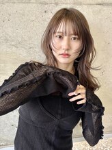 ロマーリ 岡山店(LOMARLIE) 韓国ハッシュカット_レイヤーカット_オリーブベージュ