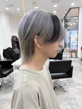 ロゼル(ROSEL) ＊シルバーとブラックデザインウルフヘア