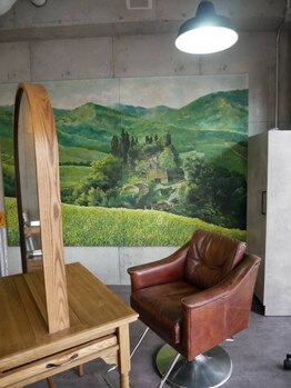 アトリエオアシス(atelier Oasis)の写真/【宇品2丁目電停より徒歩1分】１人のスタイリストが仕上げまで担当。大人が寛げるプライベートな空間。