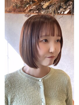 ウイ(ui) ミニボブ×レイヤー