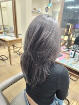 レジェンド(LEGEND) レイヤーカット×グレージュカラー