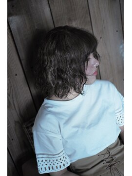 アルボ(ALbo) ダブルカラーでアッシュベージュ