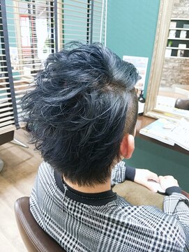 ヘアースタジオココルッチ(hair studio CoCo-Rucchi) ダークブルー