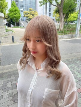 インク サカエ(inq sakae) デザインカット+艶カラー+上質トリートメント