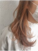 顔まわりレイヤーとイヤリングカラーで柔らかさアップ！小顔