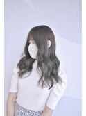 くすみ透明感アッシュグレージュツヤ巻きロング【BLAZE 大庭】