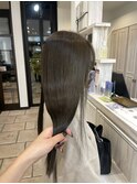 オリーブベージュ×さらツヤストレート