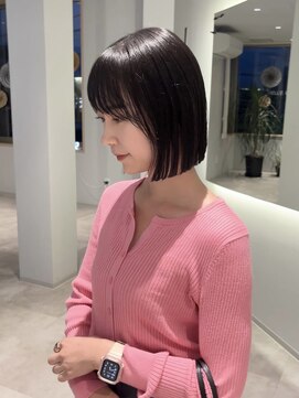 ケリーアン 太田(kelly.un) 大人かわいいミニボブ / 切りっぱなしボブ / うる艶ショート