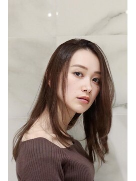 キャリ(CALI) ナチュラルレイヤー田町・三田・美容室・平林