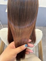 トッカ ヘアアンドトリートメント 難波店 艶が光る○酸性ストレートの艶感ヘア