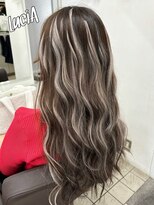 ルシア 京都四条河原町烏丸(LuciA)&nbsp;【レミー100%/54cm】シールエクステ×カラー×ドライカット