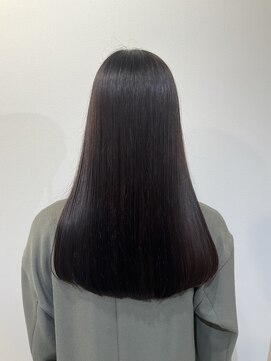 クク(coucou) 暗髪ストレートロング×艶髪