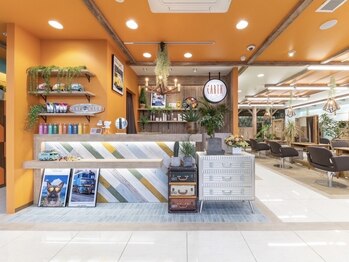 HAIR & MAKE EARTH　長崎大村店
