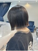 切りっぱなしボブダークグレージュ暗髪黒髪ブルーブラック